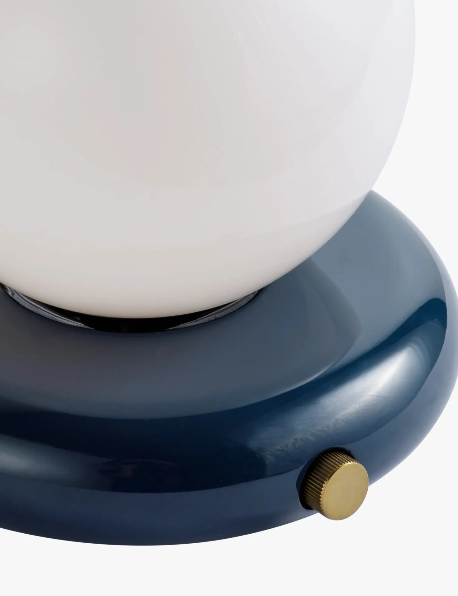 Washburn Cordless Table Lamp