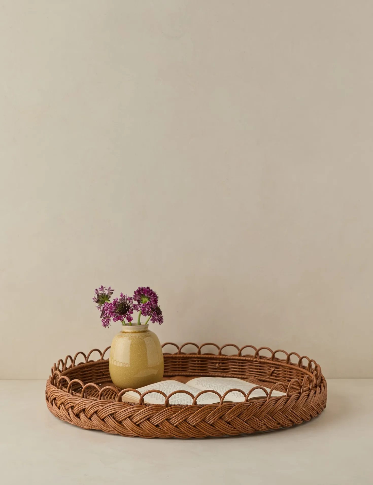 Zaniyah Tray