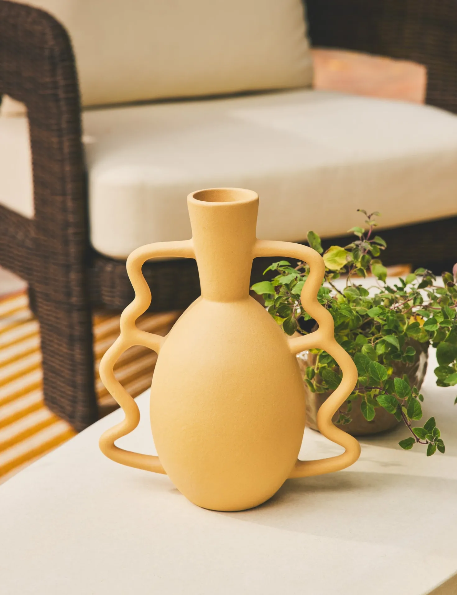Zayden Vase